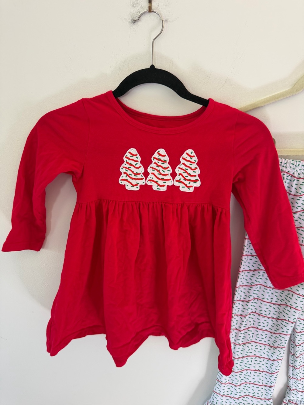 Girls Red Holiday Tree Tunic & Ruffle matching outfit set - Picture 2 of 9